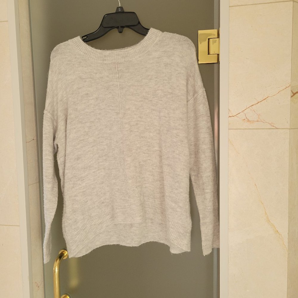 Vince Camuto Sweater size S